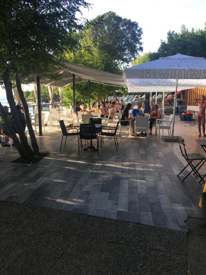 Apartman Kora Нивице Экстерьер фото