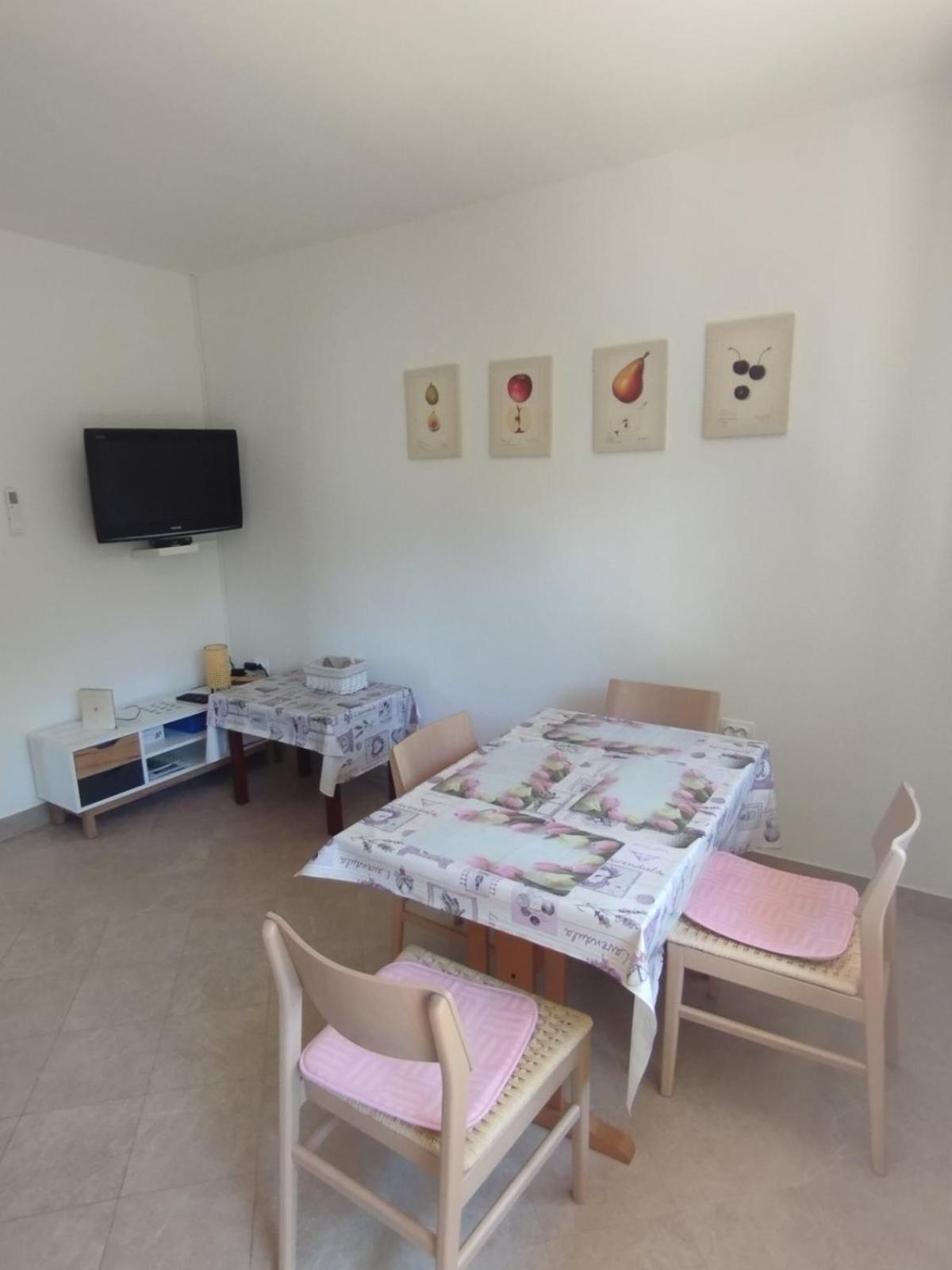 Apartman Kora Нивице Экстерьер фото